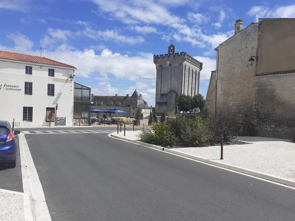 Le Clos Des Passiflores Pons Eksteriør bilde